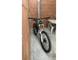 Mondraker Summum Pro Team 