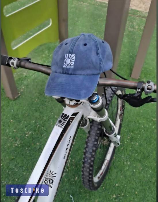 Mondraker summum pro team dh bicikli
