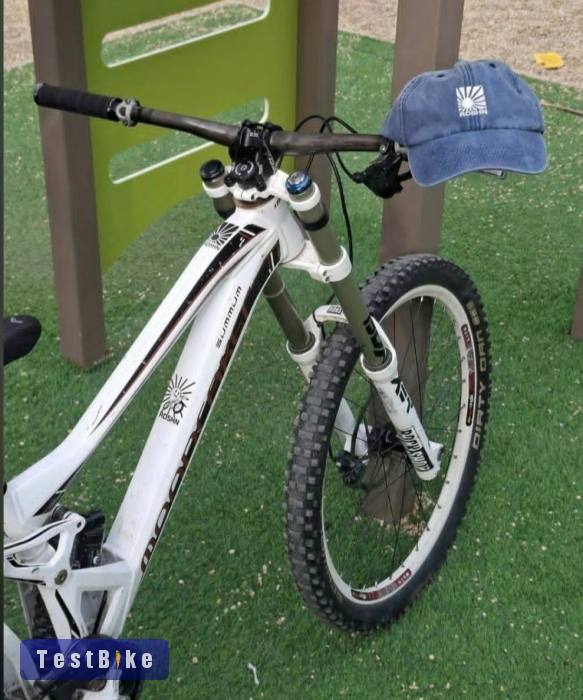Mondraker summum pro team dh bicikli