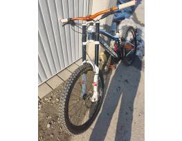 Mondraker Summum Pro Team L / 27.5" – Kiváló állapotban