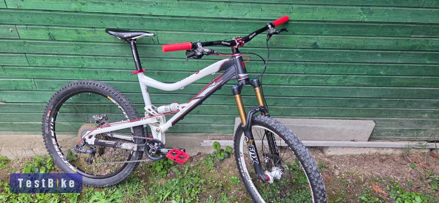 Mongoose Teocali FOX Kashima villával