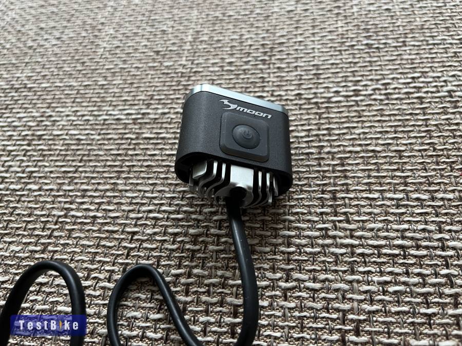 Moon X-Power 1300 (akkumulátor nélkül)