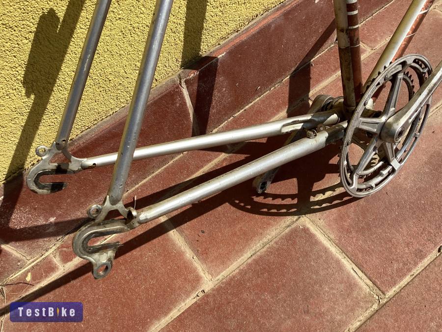 Motobecane váz és 2 villa