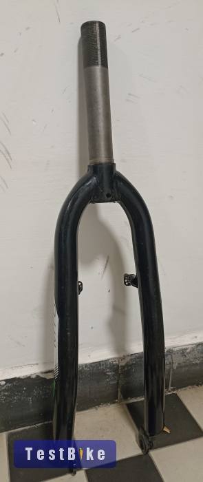 MTB 26" acél villa, 150mm 1 1/8 nyak