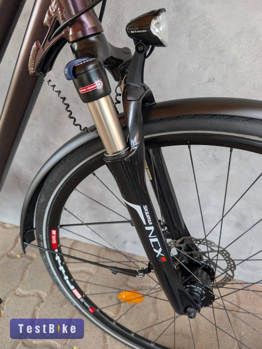 MTB Cycletech Disc Lady svájci agydinamós női trekking!