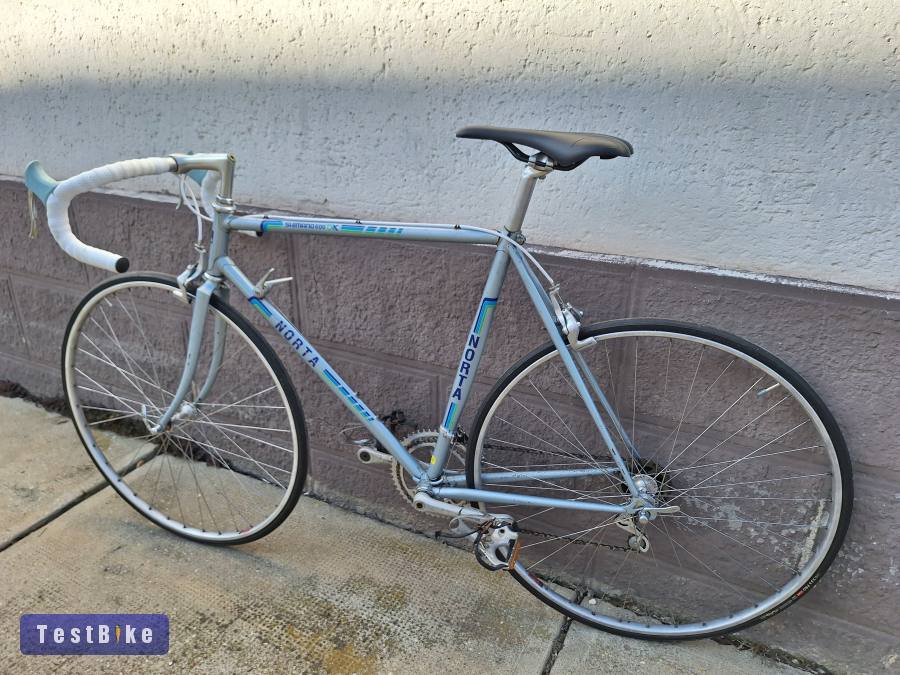 Nagyon Ritka Norta Aero Dynamic 28-s felújítva