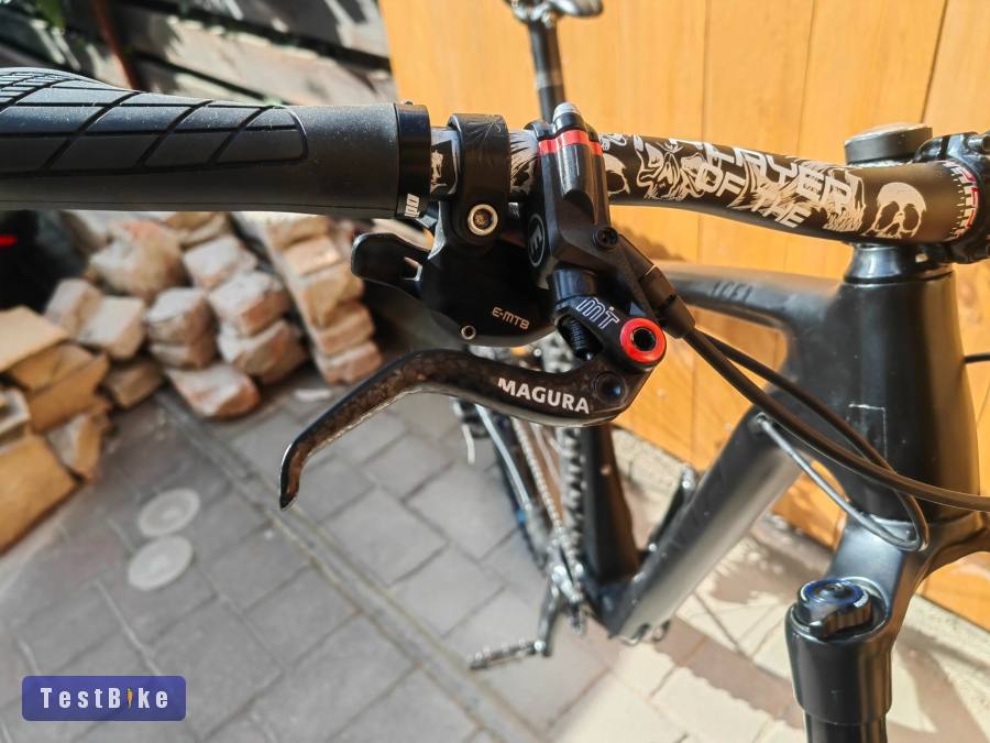 Nakita Apex karbon 