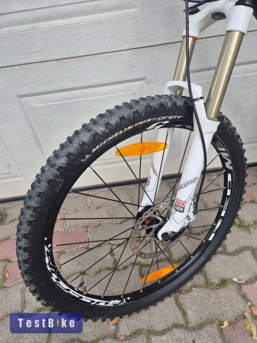 Nakita engine 5.5 enduro összteleszkópos mtb kerékpár