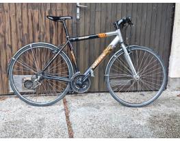 Neuzer Courier városi harcos