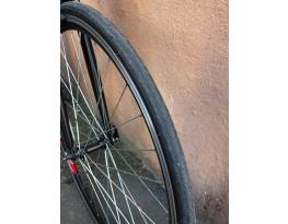 Neuzer Whirlwind 700C országúti kerékpár