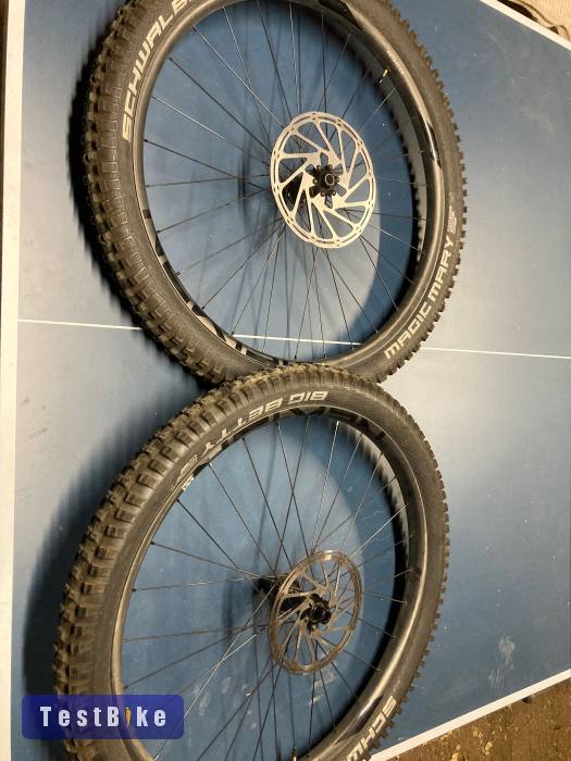 Newmen Advanced Carbon 27,5” kerékszett eladó!