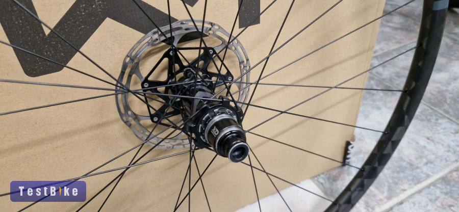 Newmen Advanced SL X.22 karbon kerékszett 