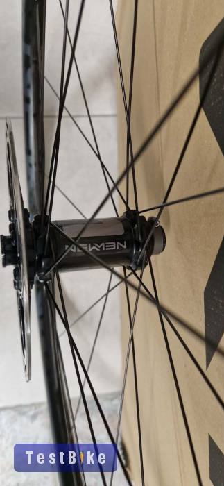 Newmen Advanced SL X.22 karbon kerékszett 