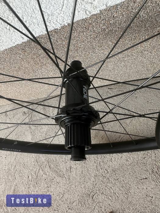 Newmen Evolution SL A30 enduro komplett kerék szett Új