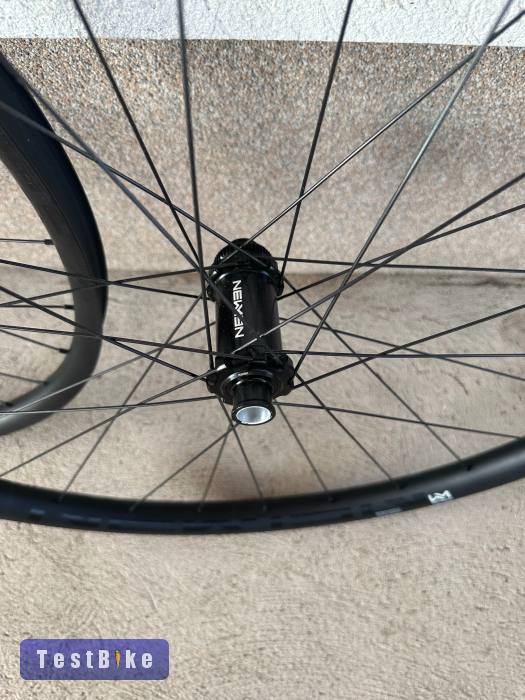 Newmen Evolution SL A30 enduro komplett kerék szett Új