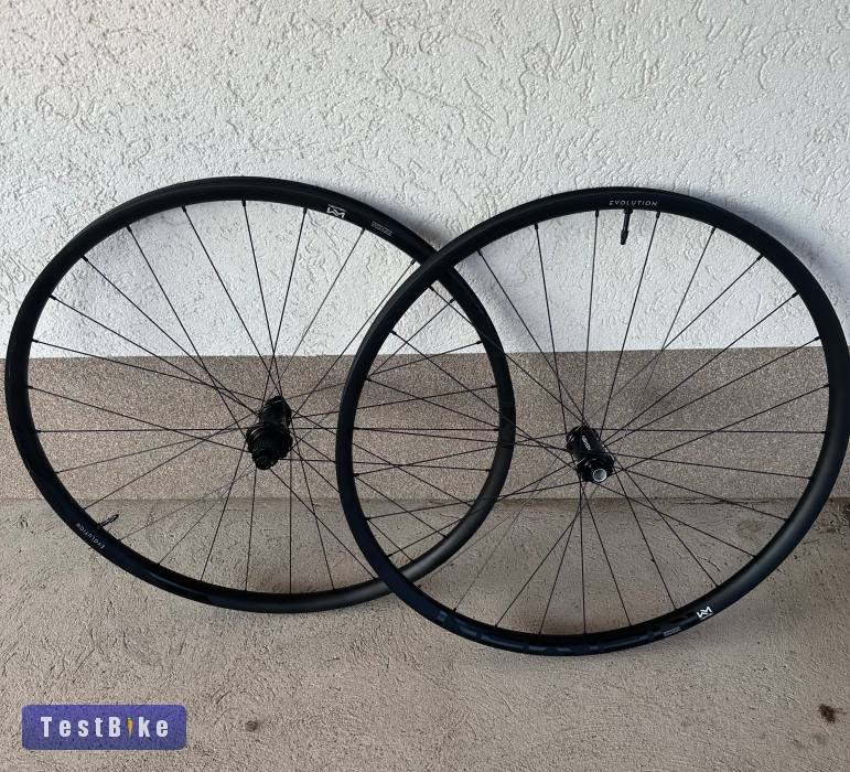 Newmen Evolution SL A30 enduro komplett kerék szett Új