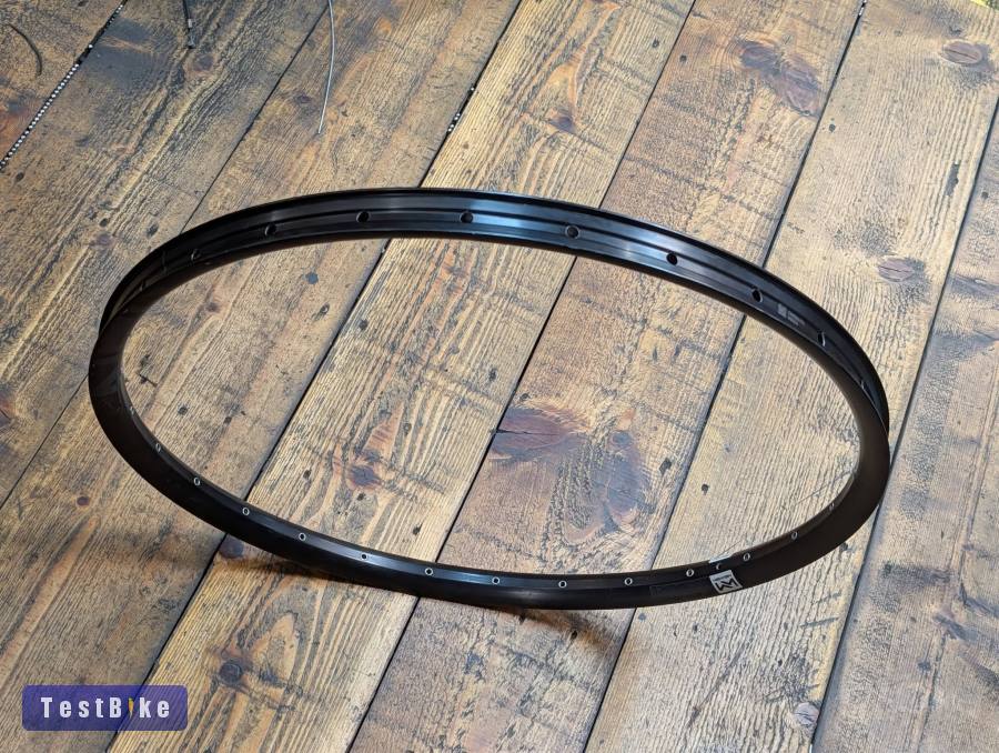 Newmen Performance Light  29" 28H