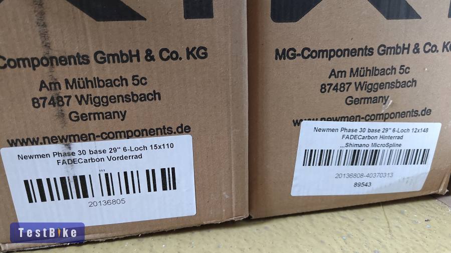 Newmen Phase 30 karbon felnis kerék