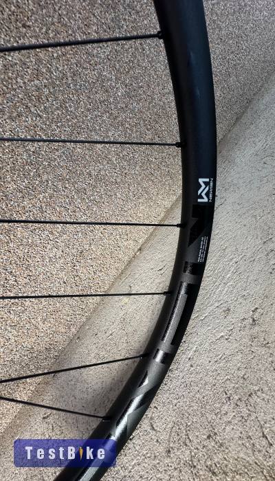 Newmen Evolution SL A30 Boost 29er enduro kerékszett újszerű