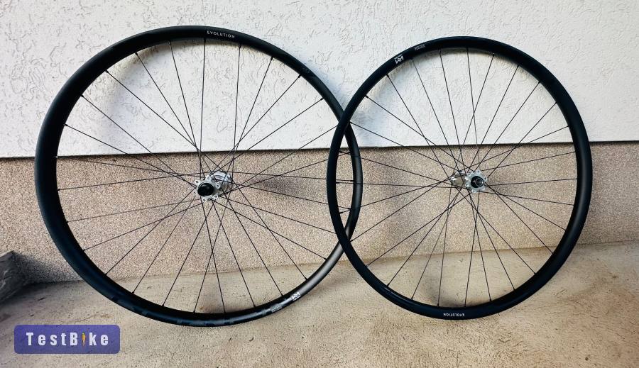 Newmen Evolution SL A30 Boost 29er enduro kerékszett újszerű