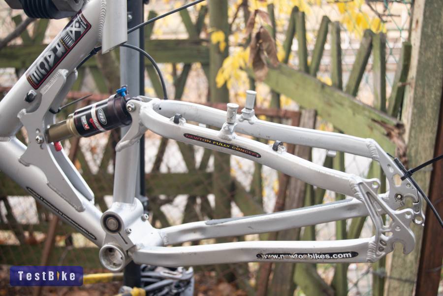 Newton összteleszkópos váz M méret