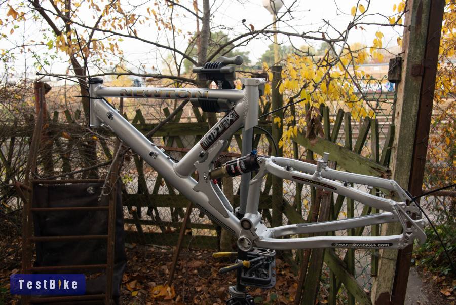 Newton összteleszkópos váz M méret