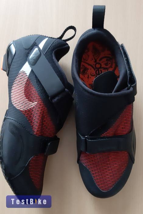 Nike SuperRep Cycle Új 40,5 (CJ0775-008) cipő feke