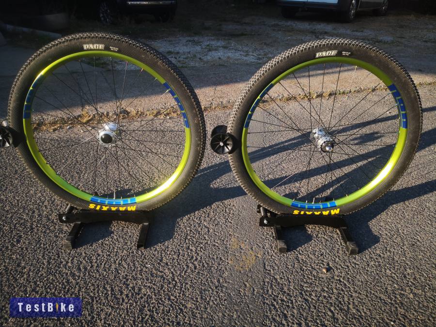 NOA Hubs 120 Klicks kerékszett dirt, pumptrack újszerű 