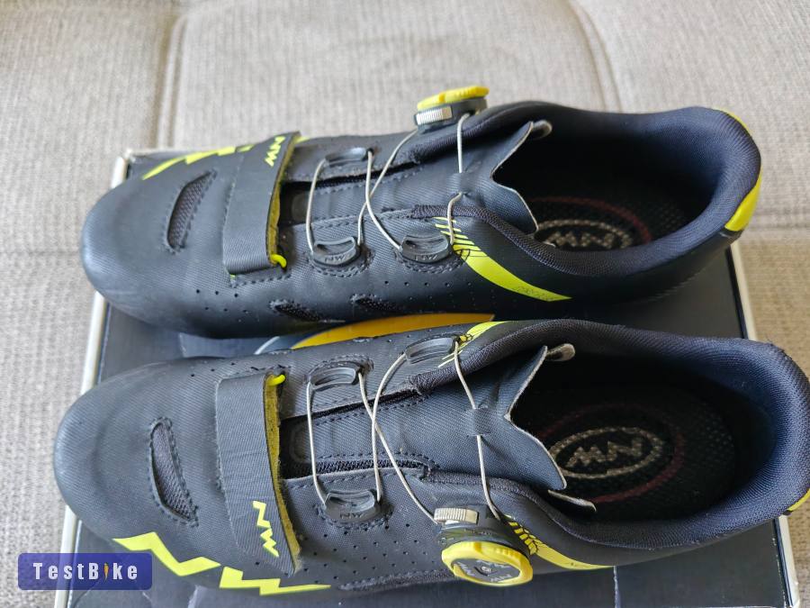 Northwave Core Plus országúti cipő fekete/fluo sárga 43eladó