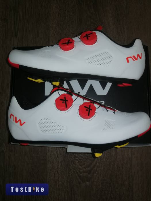 Northwave Revolution 42.5