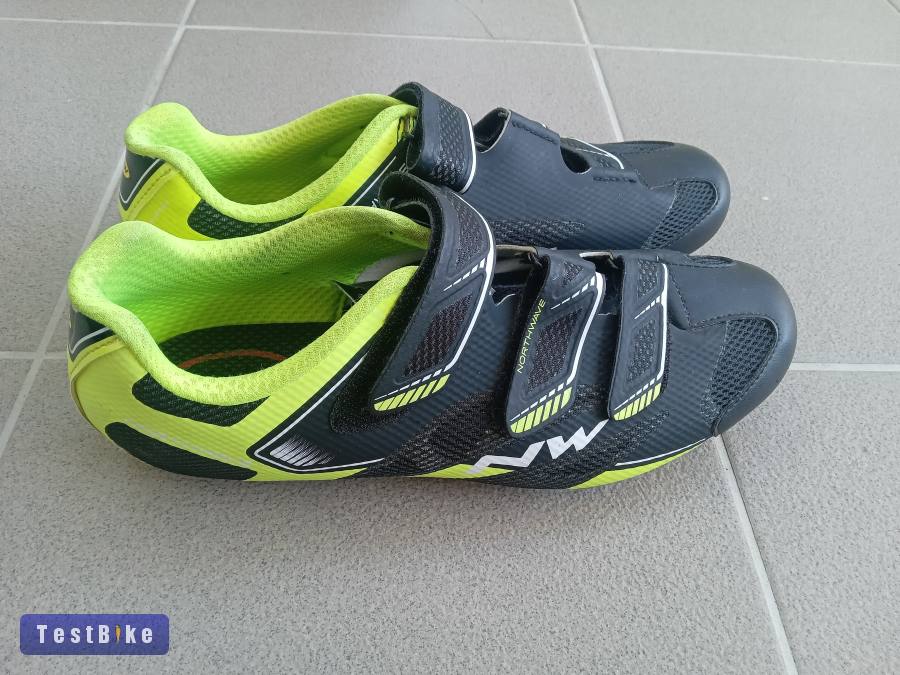 Northwave sonic 43.5 országúti cipő