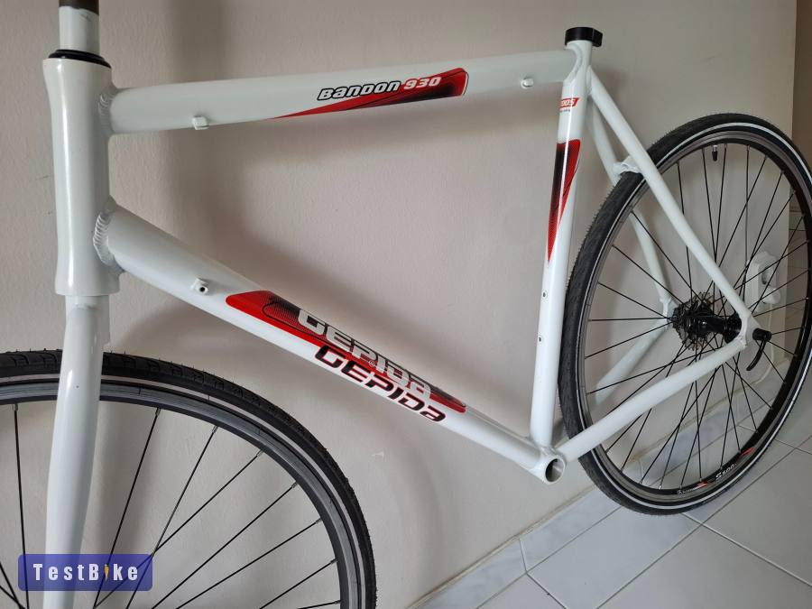 NOS ÚJ Gepida Bandon 930 [58] + villa