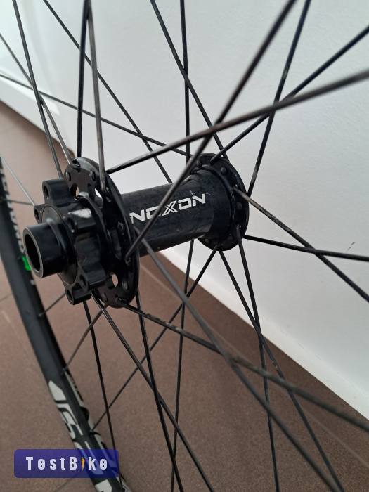 Noxon 29" Boost kerék DT Swiss 240 XR 1501!