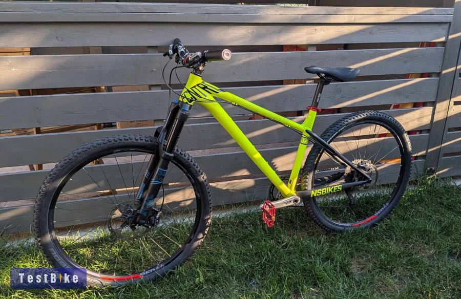 NS Bikes (M) – Fox 34 Performance Elite, XT szett 27,5”