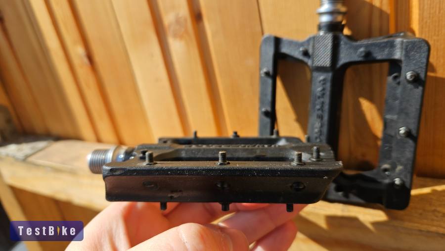 Nukeproof Neutron Evo (újszerű, taposó)