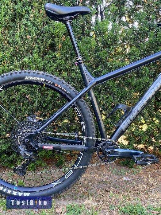 Nukeproof Scout 290 XL merev enduro