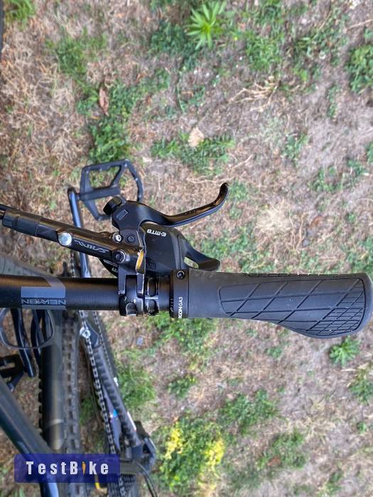 Nukeproof Scout 290 XL merev enduro