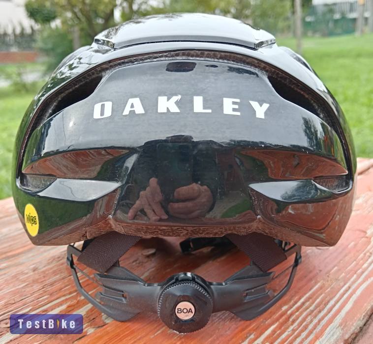 Oakley Aero 5 Mips kerékpáros sisak, fekete S-es eladó.