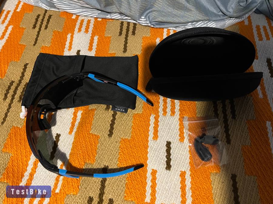 Oakley Encoder Strike Vented Matte Black-Prizm Sapphire spor