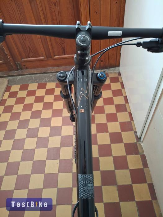 Octane One Prone váz + RockShox Recon teleszkóp vázszett