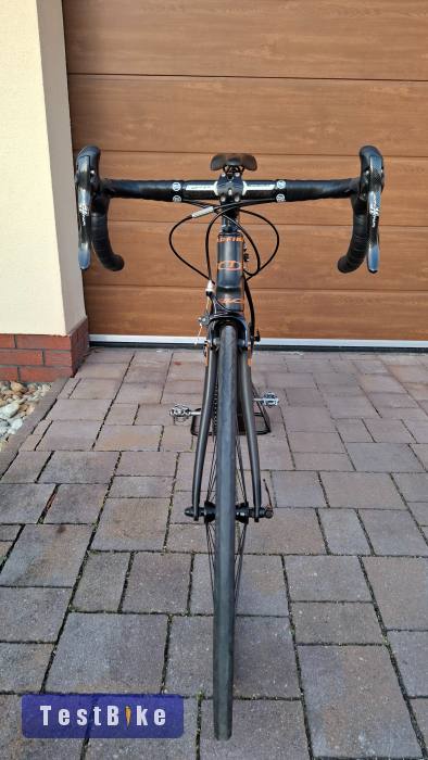 Olasz gull carbon országúti kerekpár