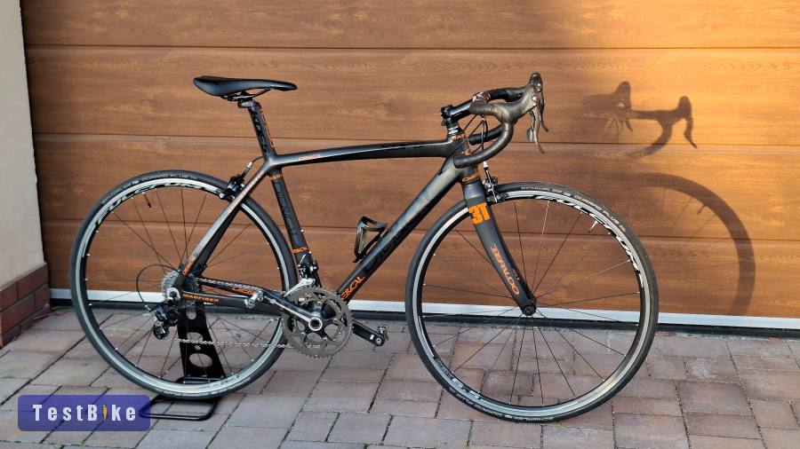 Olasz gull carbon országúti kerekpár