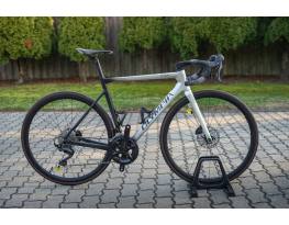 Olympia Leader karbon tárcsafékes országúti kerékpár országúti