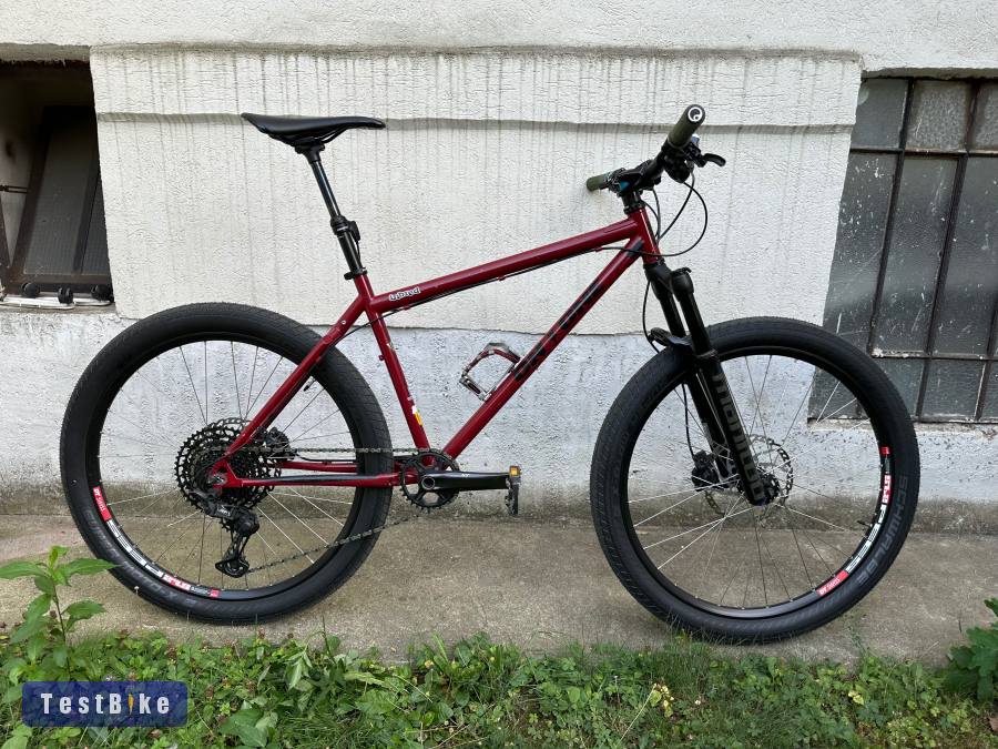 On one Inbred acél MTB váz. (Villa elkelt)