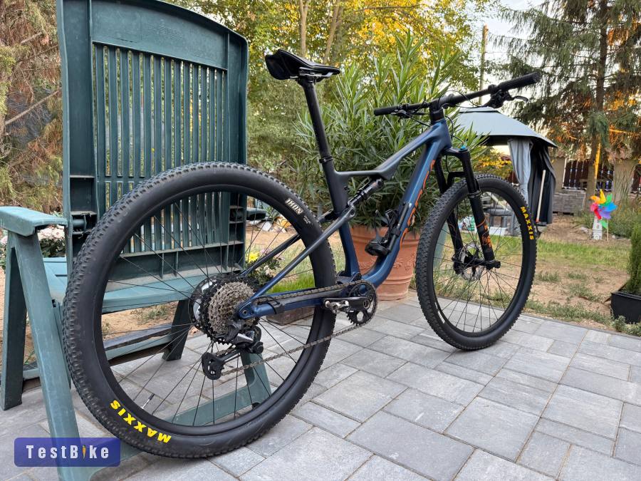 Orbea Oiz H30 L-es Méret Full Shimano Deore Xt szettel