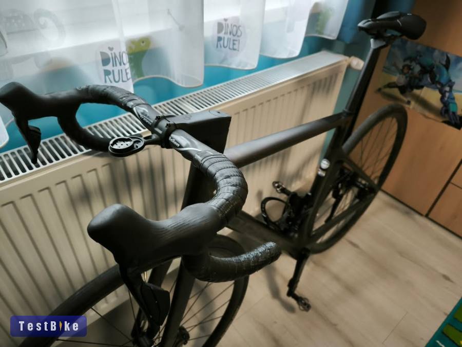 Orbea Orca M30i Országúti Shimano 105 Di2 tárcsafék 