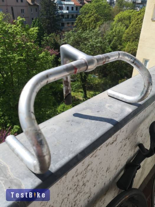 Országúti ITM kormány és pipa stucni