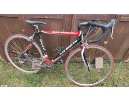 Országúti karbon kerékpár 53as