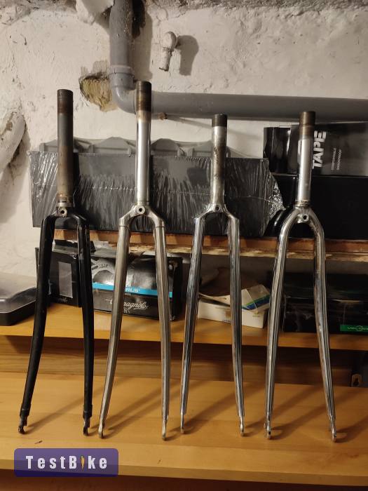 Országúti menetes 1" villák