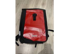 Ortlieb Messenger Bag piros vízálló hátizsák